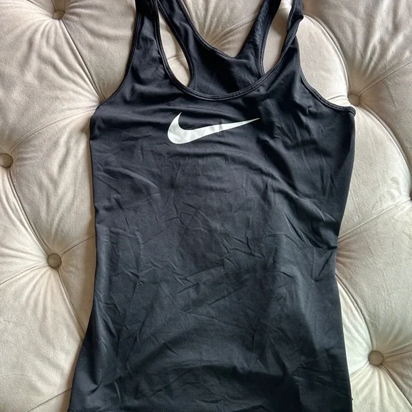 Nike Women's Black and White Tank Top - Picture 1 of 2